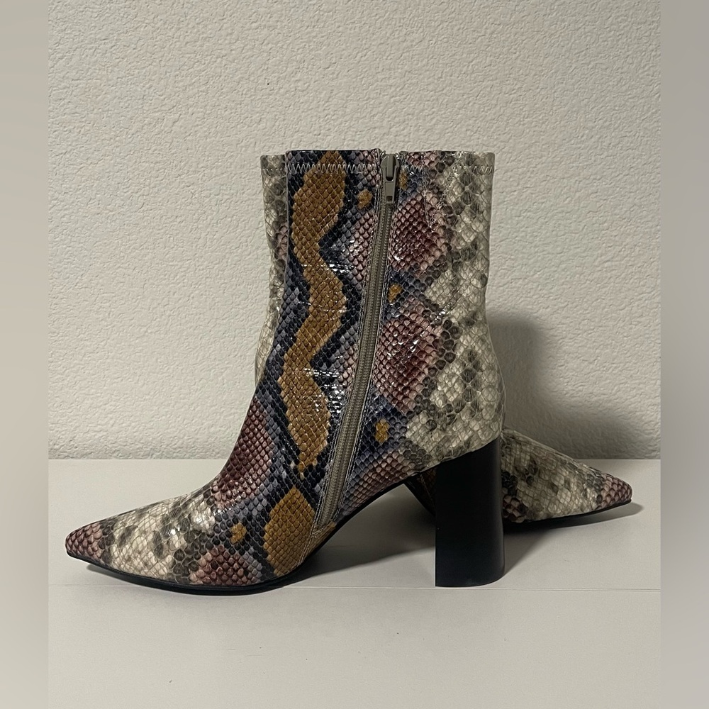 Jeffrey Campbell Siren Snakeskin Python Ankle Boots Block Heel Size 9 - Picture 4 of 12